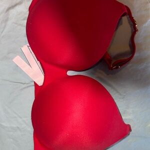 Incredible By Victoria’s Secret Bra